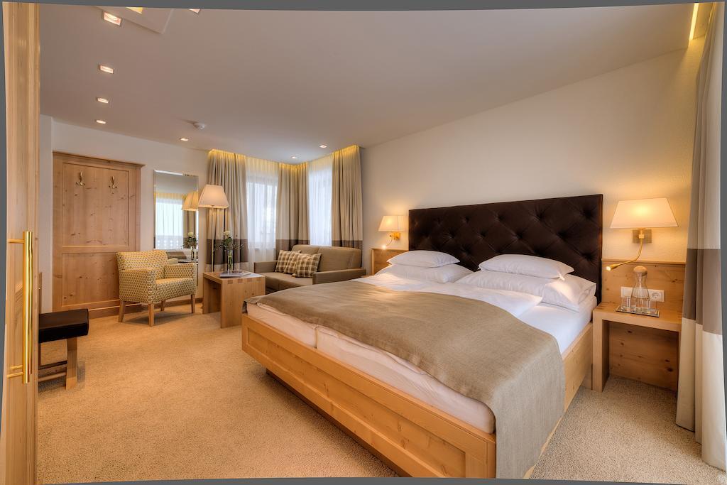 Hotel Palin Ischgl Quarto foto